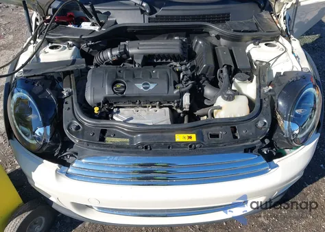 2013 Mini Hardtop Cooper из США, поврежденный, VIN WMWSU3C51DT692454